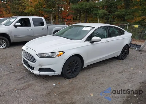 2016 Ford Fusion S z USA, uszkodzony, nr VIN 3FA6P0G71GR395265
